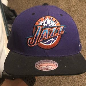 Like new retro Utah Jazz snap back